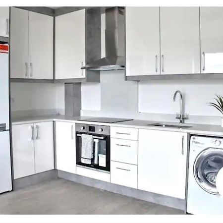 Cozy 2 Bedrooms Apartment Canvey Island المظهر الخارجي الصورة